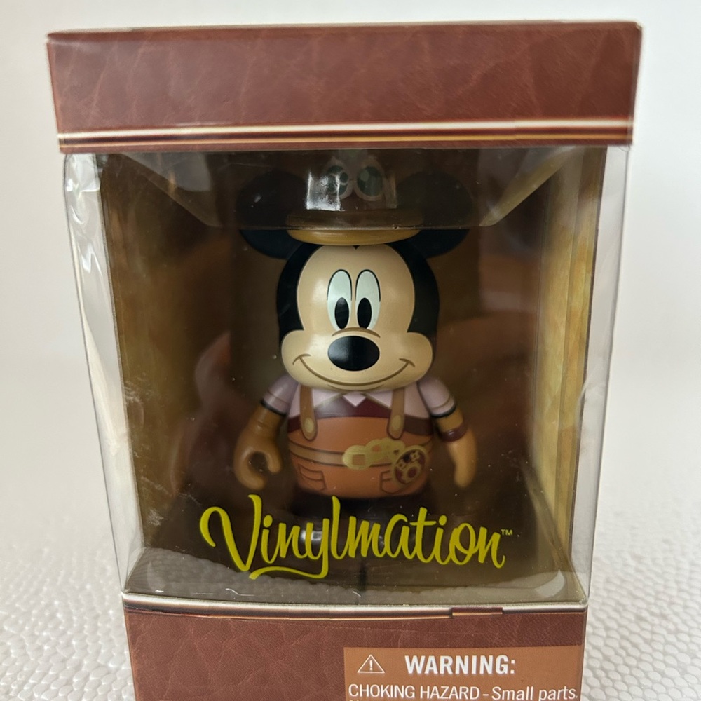 Disney Vinylmation Figure - 3” Mickey Mouse